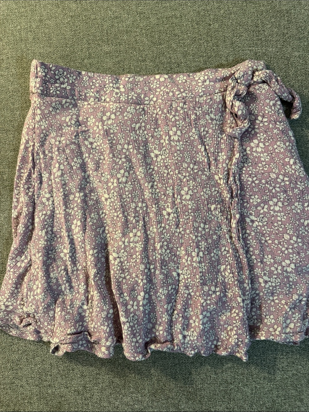 5/$15- abercrombie kids Lavender Floral Tie-Waist Mini Skirt